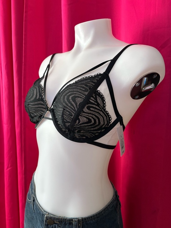 Auden Other - Auden Black Lace Underwire Bra with Strappy Detail